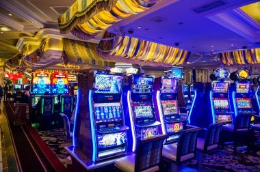 Book of Dead slot game interface showing Egyptian theme and reel layout